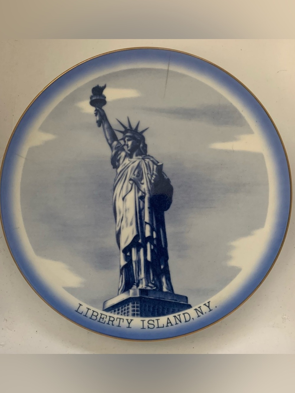 Liberty Island Plate